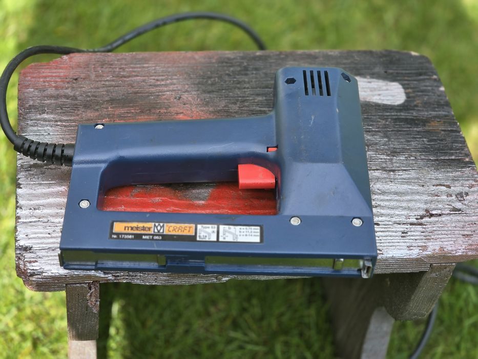 Zszywacz elektryczny Meister