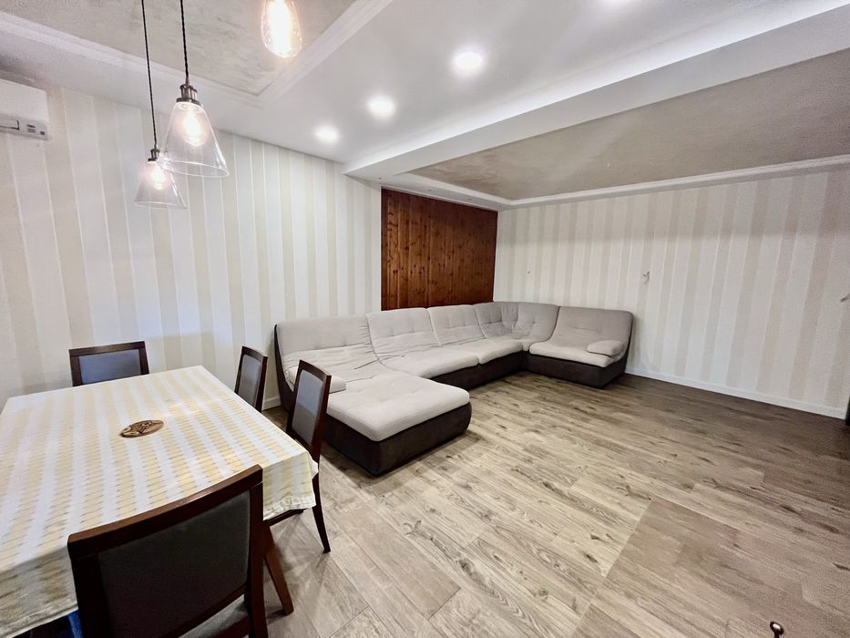 Продам великий гарний будинок центр м. Самар