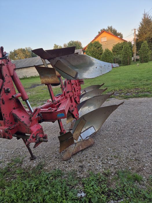 Pług obrotowy 4 skibowy Steeno Kuhn Lemken