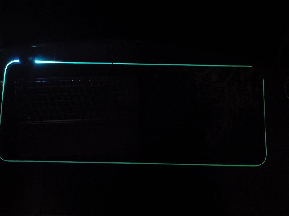 Игровой коврик с подсветкой Razer Goliathus LED 600x300