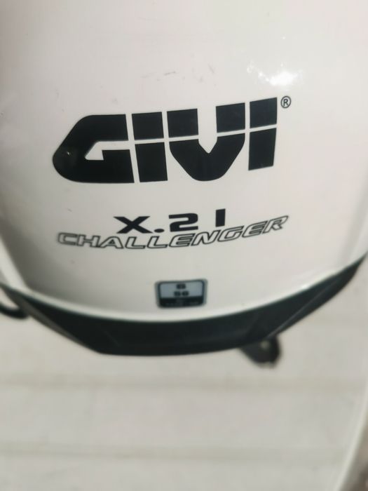 Capacete givi x21