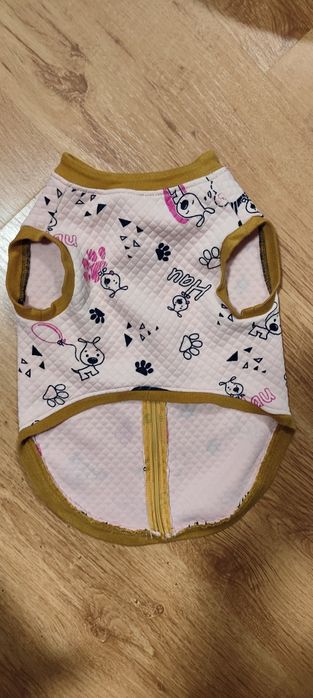 Ubranko dla psa, na zamek