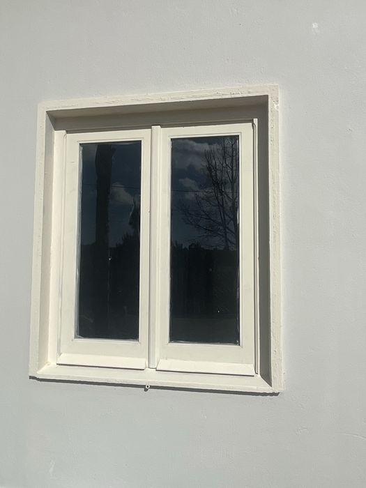 2 portas e 5 janelas