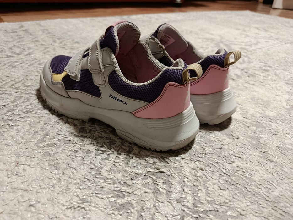 Кроссовки подростковые 38 р