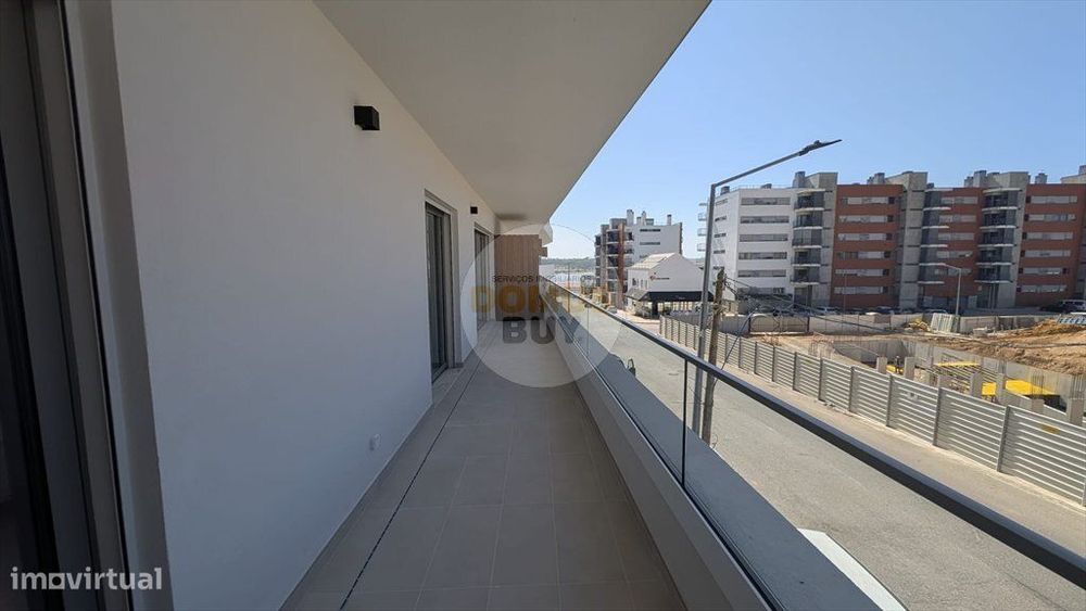 T2 Novo a Estrear com garagem - Urbanização Seixal Baía