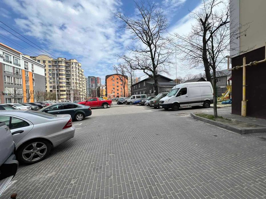 Оренда Комерція-104м2 ,Заселени район Синергія,прямий вхід,Відкрита територія,Поруч парк МАМА