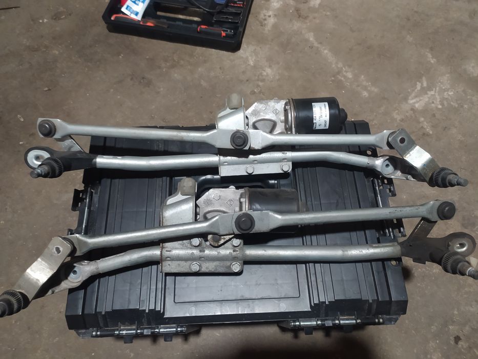 Продам трапецію двірників бмв е 87.