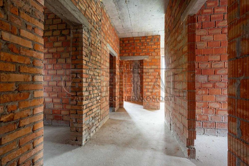 Продажа дома без ремонта, бассейн, Ходосовка
