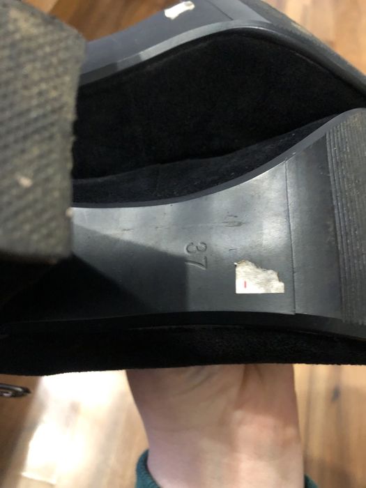 Продам туфлі