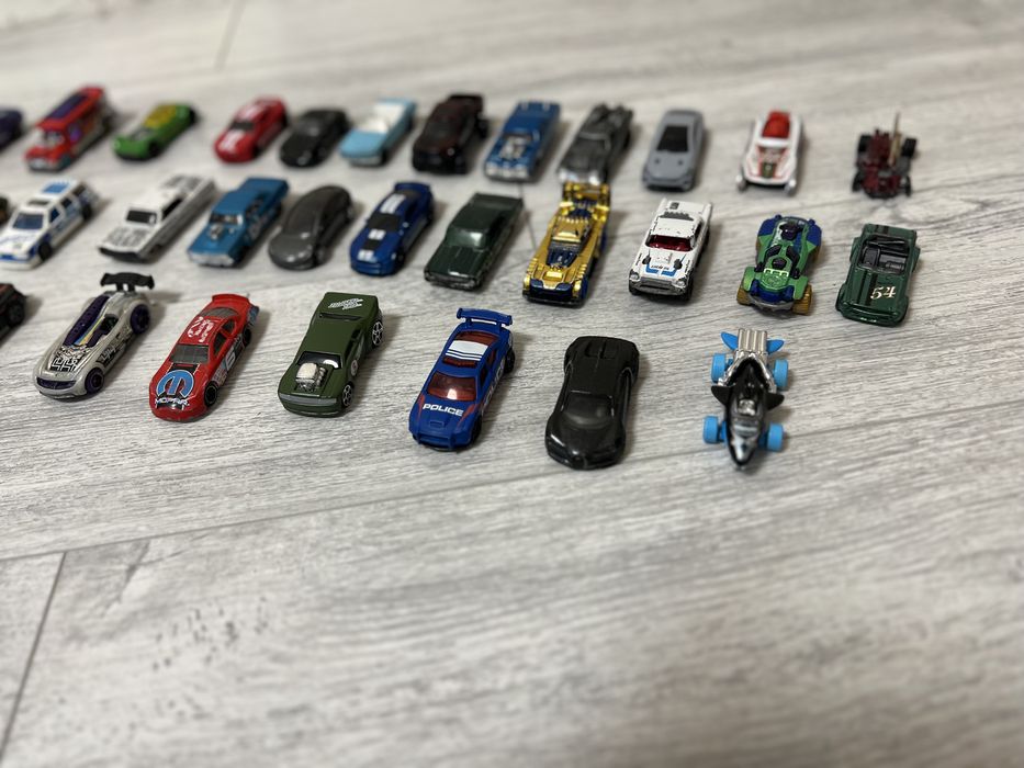 Хот вілс та інші моделькі