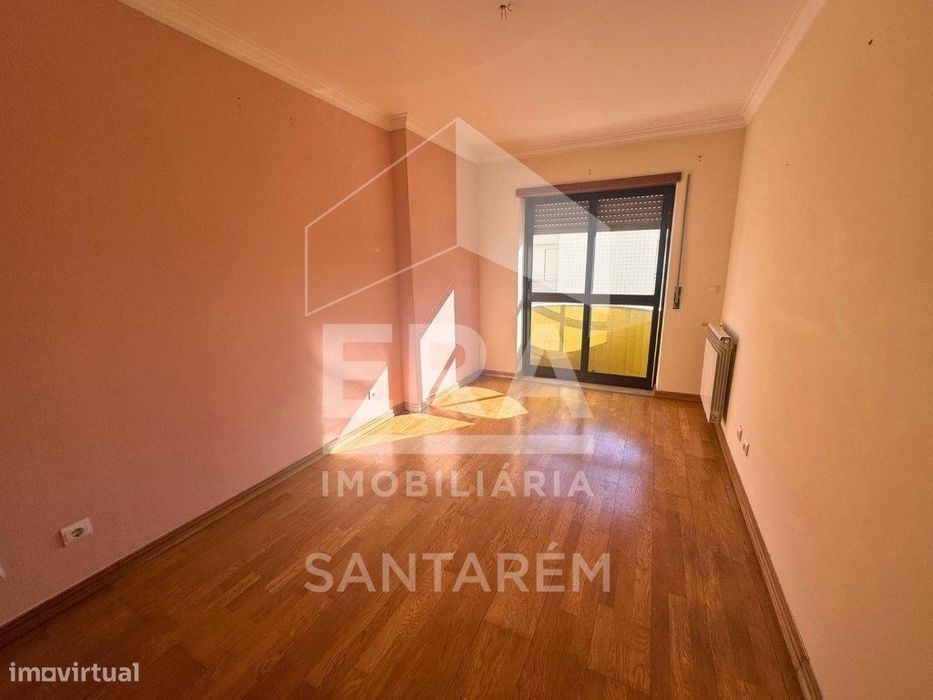 Apartamento T3 com varanda