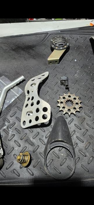 Akrapovic mt07 traver 7 /  ktm 390 / Peças tenere 700 600/ Husqvarna