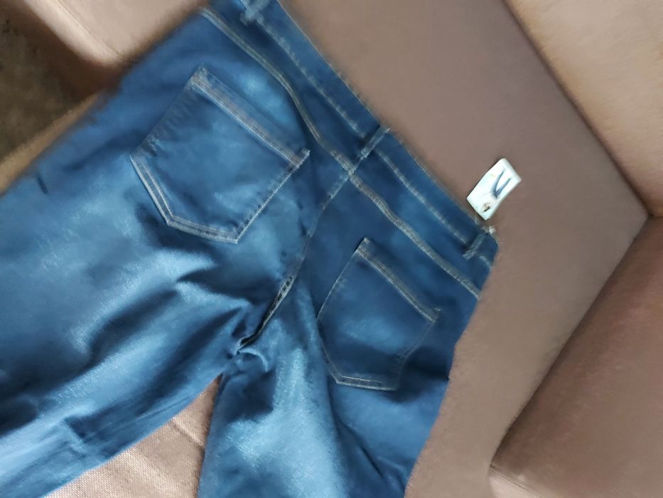 Spodnie jeansowe damskie