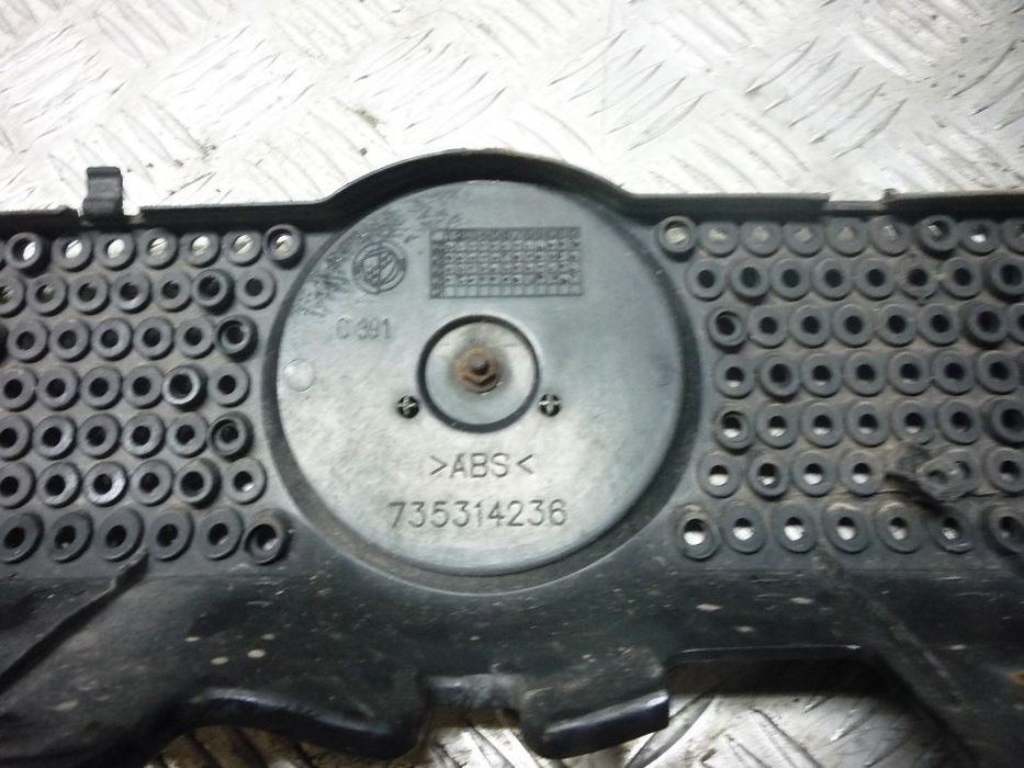 fiat panda grill atrapa 2szt