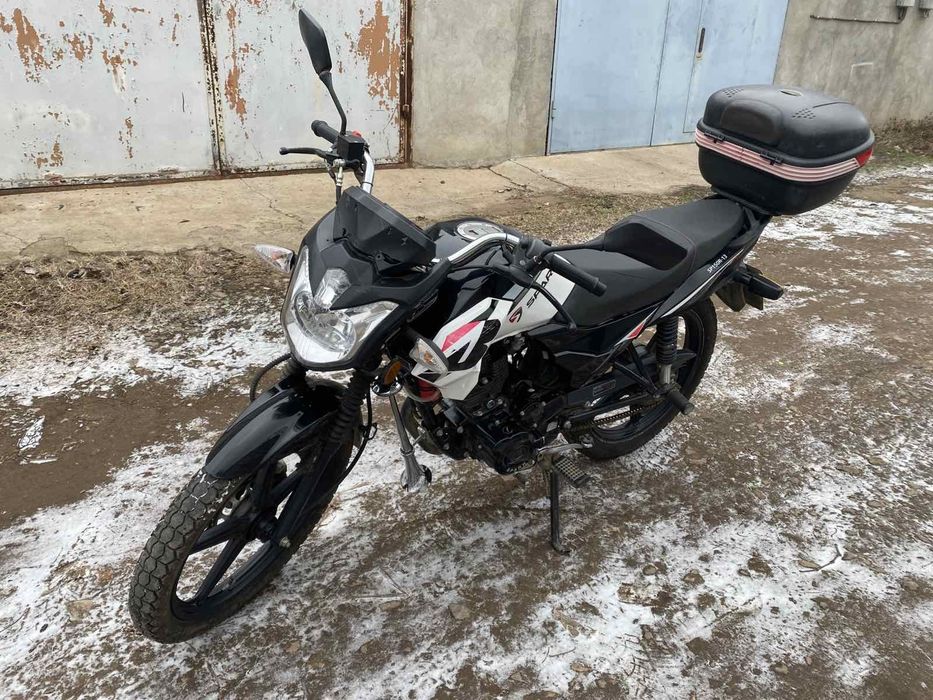 Продам мотоцикл Spark SP150R-13
