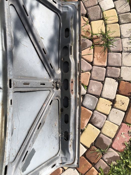 Кришка багажника  Mercedes-benz W123