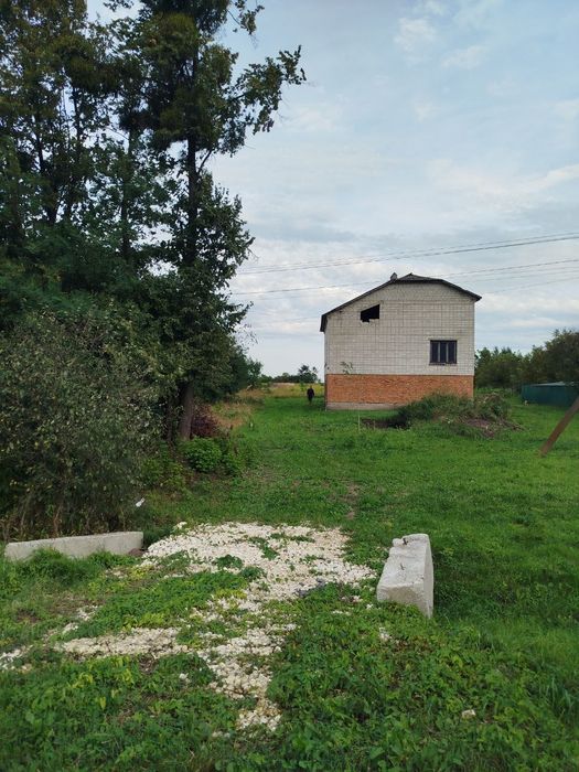 Незавершене будівництво