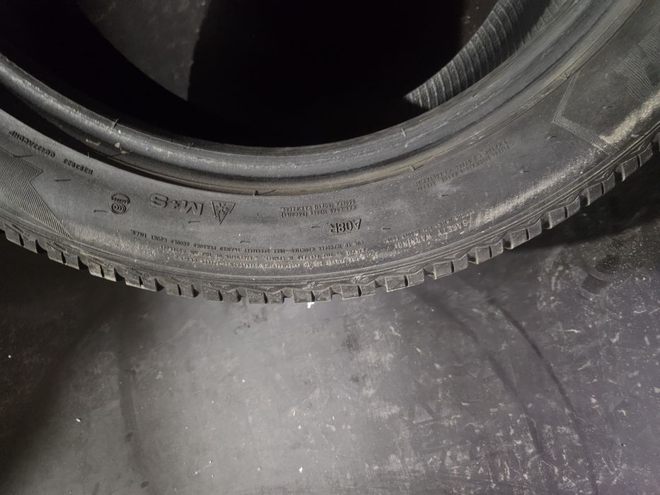 285 45 R20 24р.шини Goodyear