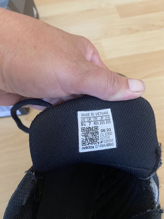 Buty sportowe halówki adidas