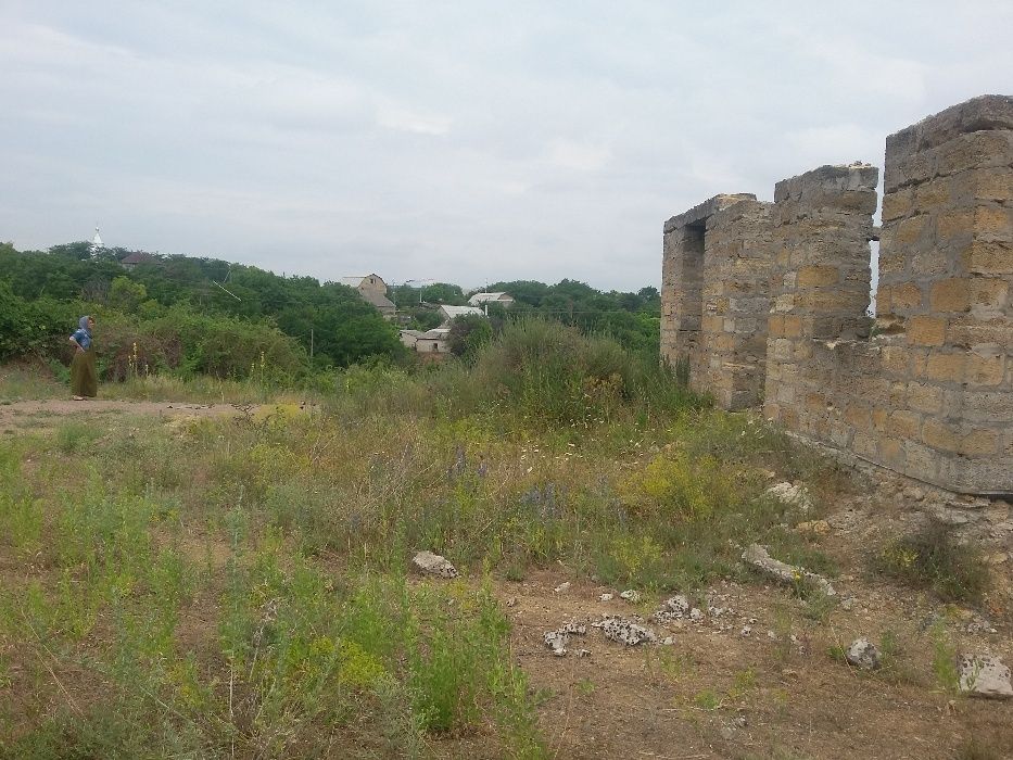 Срочно продам 18 с. земли с недостроем в с. Нерубайское 13т.у.е.