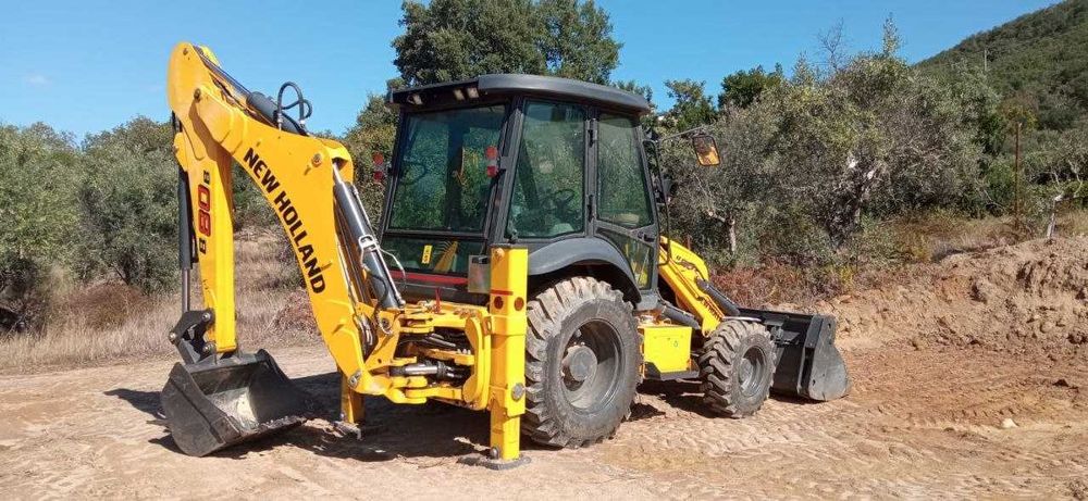 New Holland B80B 4WD