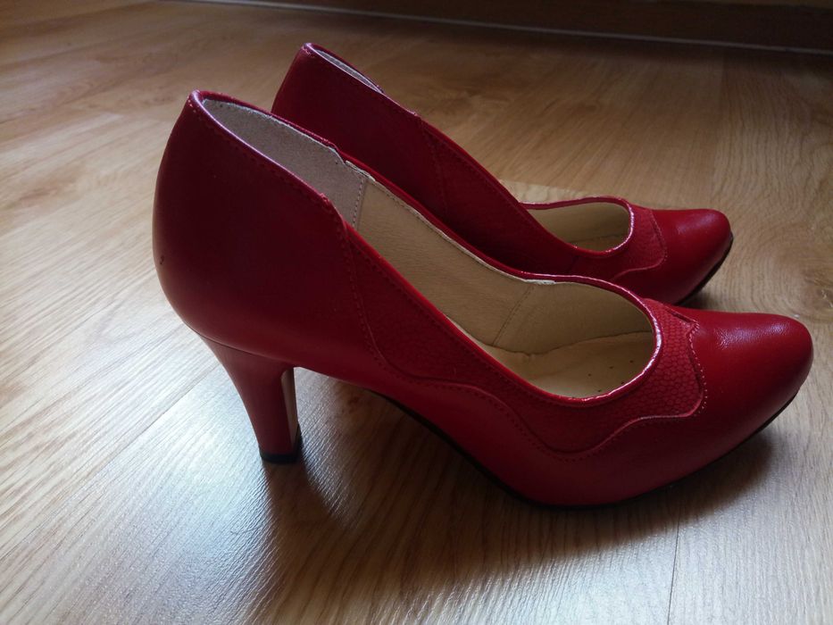 Czerwone eleganckie sexy szpilki skóra naturalna r.36