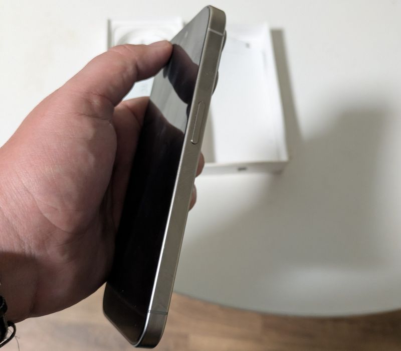 Apple iPhone 15 Pro 128GB Natural Titanium (MTUX3)