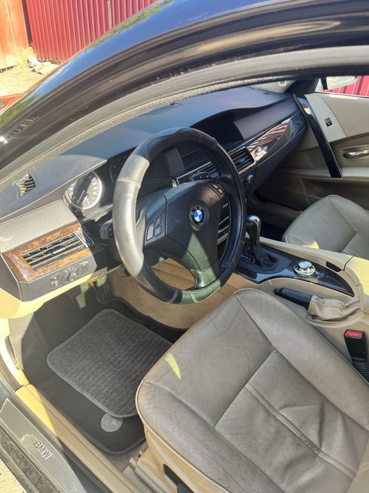 BMW E60 530i офицал