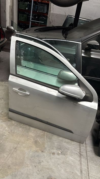 Porta Frente Esquerda (Condutor) Opel Astra H - 5 Portas / SW