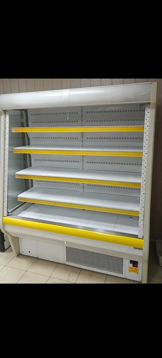 Sprzedam lade, witryne chłodniczą,regał metalowy - używane, po likwidacji sklepu spożywczego.