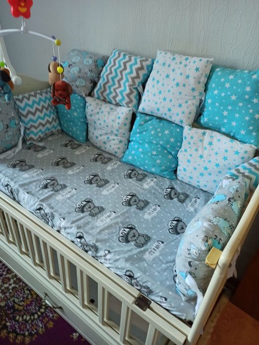 Ліжечко дитяче з маятником
