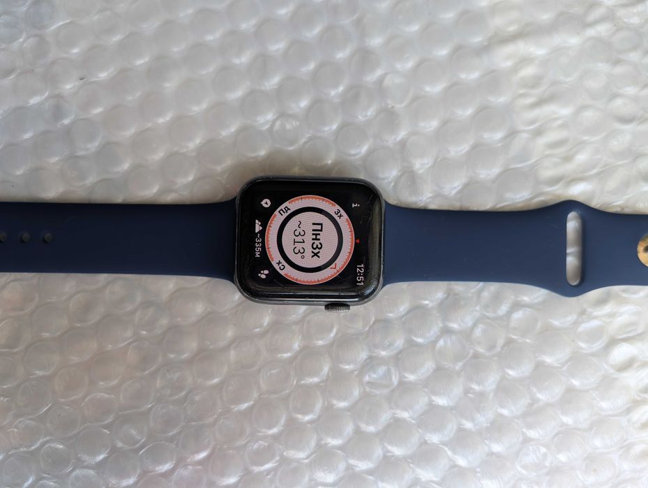 справні Apple Watch Series SE 44 mm б/в без блокувань