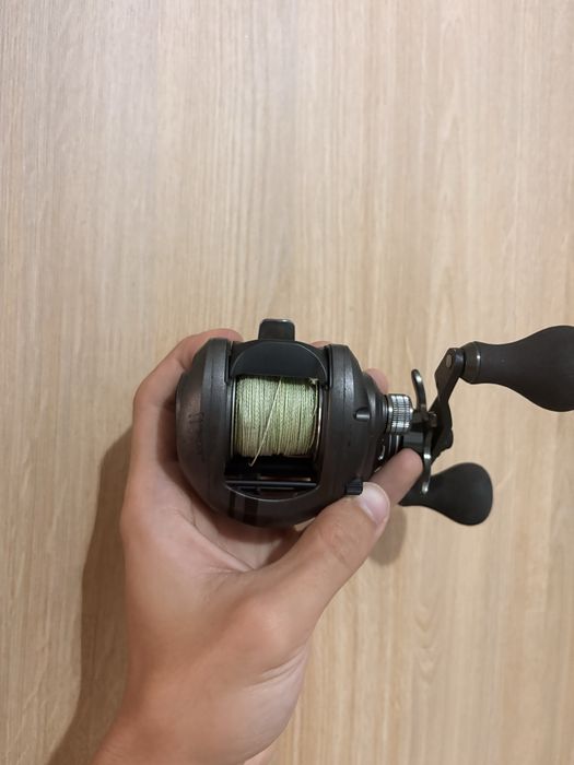 Carreto Casting Caperlan WXM 300 RC – Como Novo