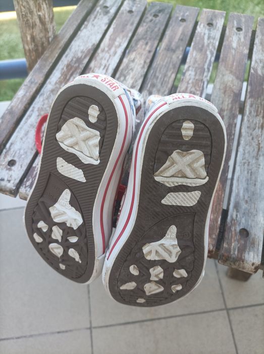 Tênis converse de criança