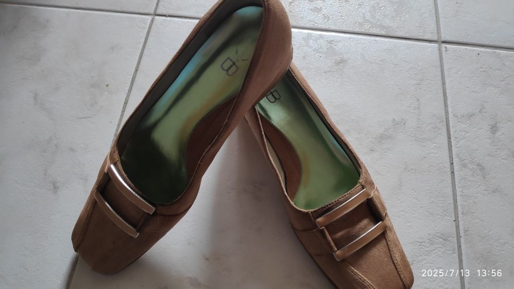 Czółenka, buty Clara Barson, roz. 40
