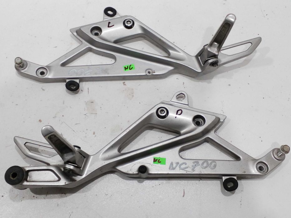 Honda nc 700 , 750 integra set podnóżek lewy stopka mocowanie
