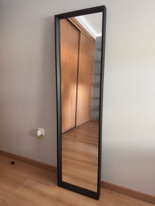 Espelho Nissedal Preto Ikea