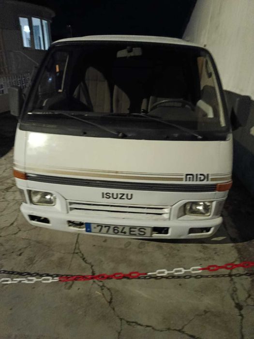 Automóvel Isuzu Midi Turbo — photo 2