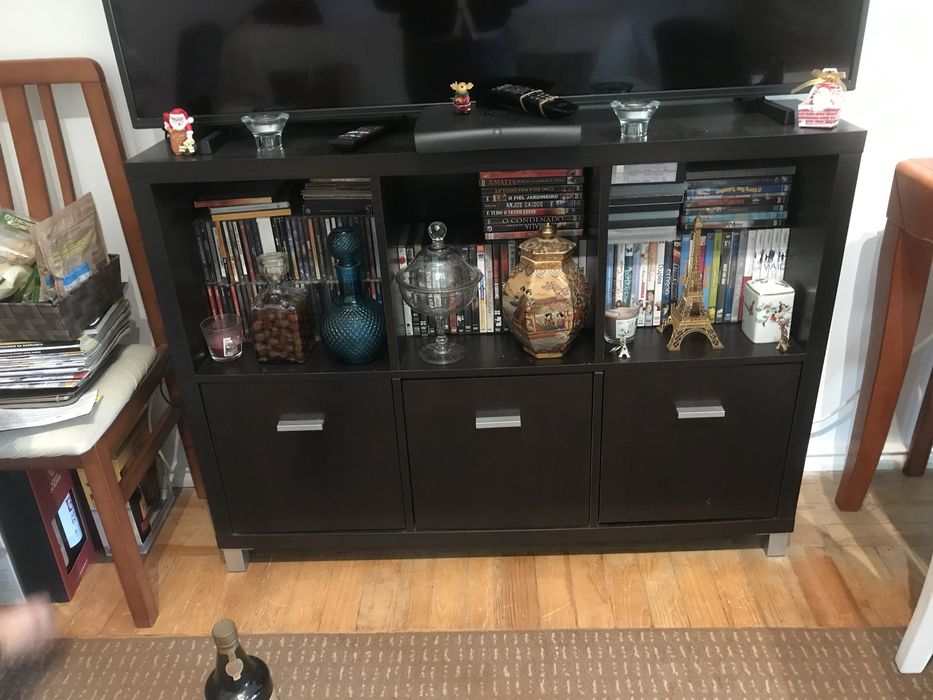 Movel prateleiras com portas