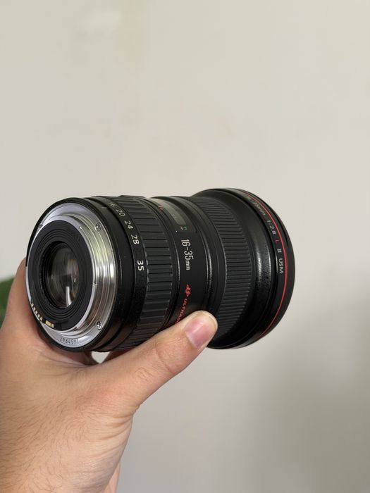 Canon EF 16-35mm f/2.8L II USM