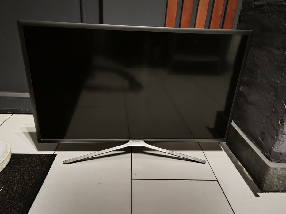 телевізор SAMSUNG 32