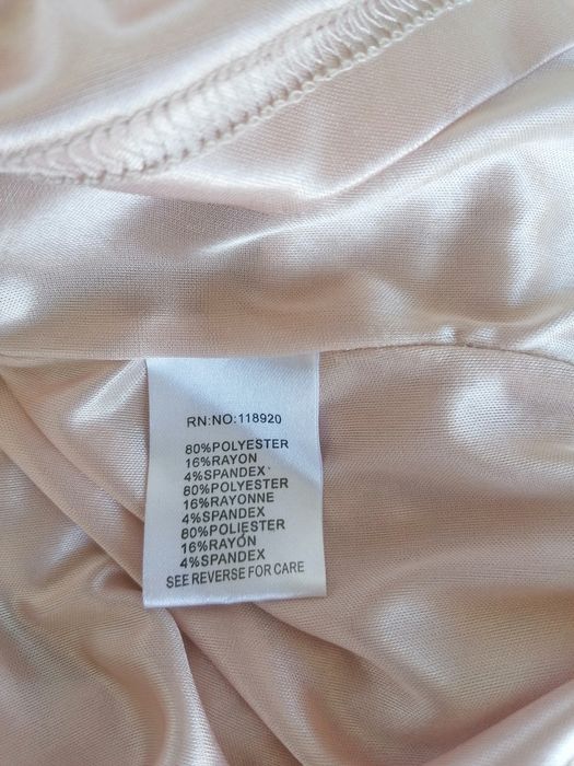 Beżowa krótka dopasowana elegancka sukienka koktailowa Lucy & Co 38 M