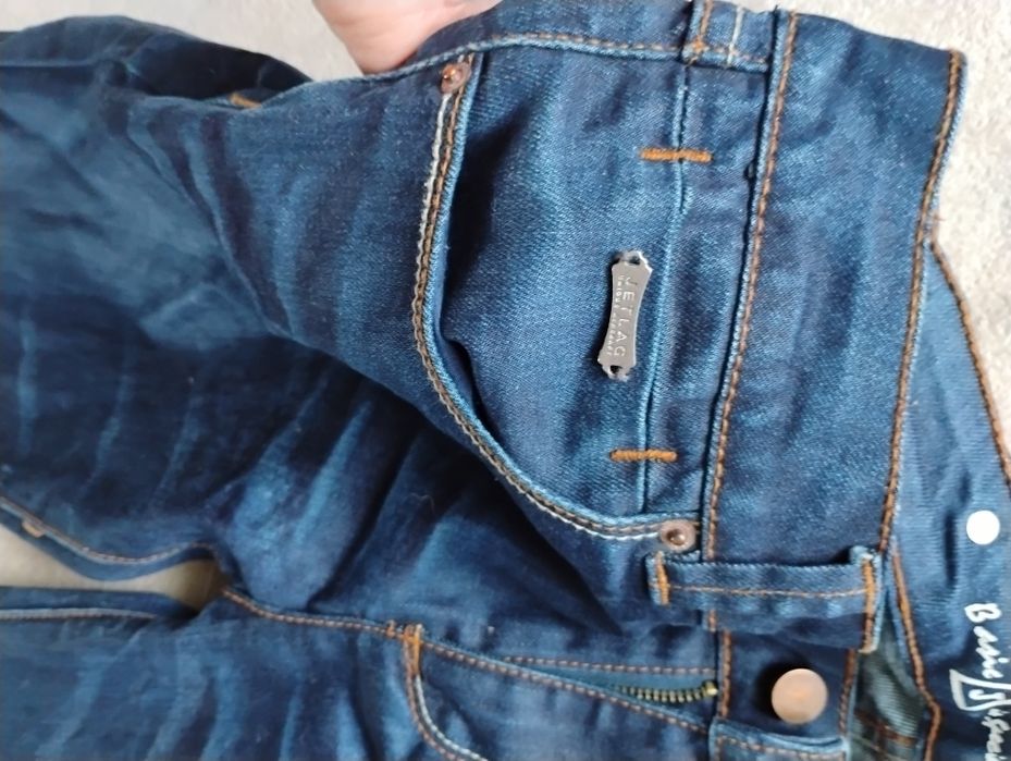 Spodnie męskie jeansy