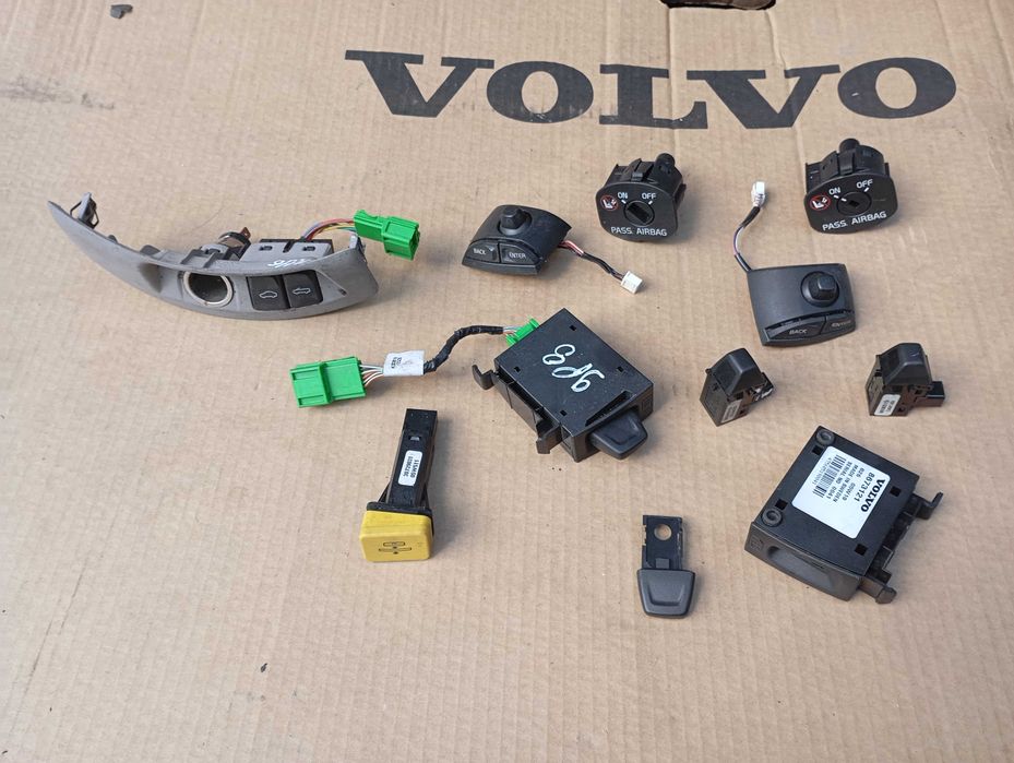 VOLVO V50 S40 C30 C70 Przełączniki Pilot Guzik Przycisk Sim Navi Kostka Panel