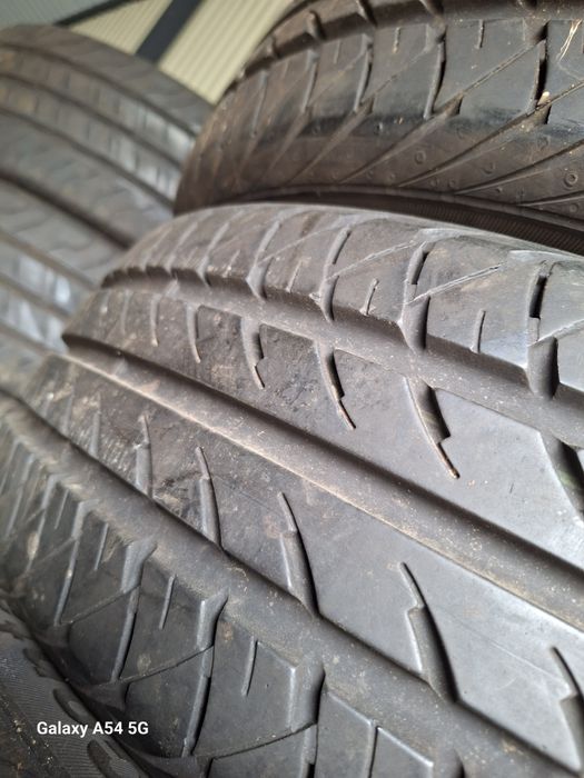 Komplet opon wzmacnianych 195/60R16C Continental
