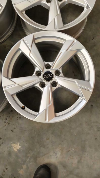 Alufelgi Audi 8Jx18" 5x112 ET 39