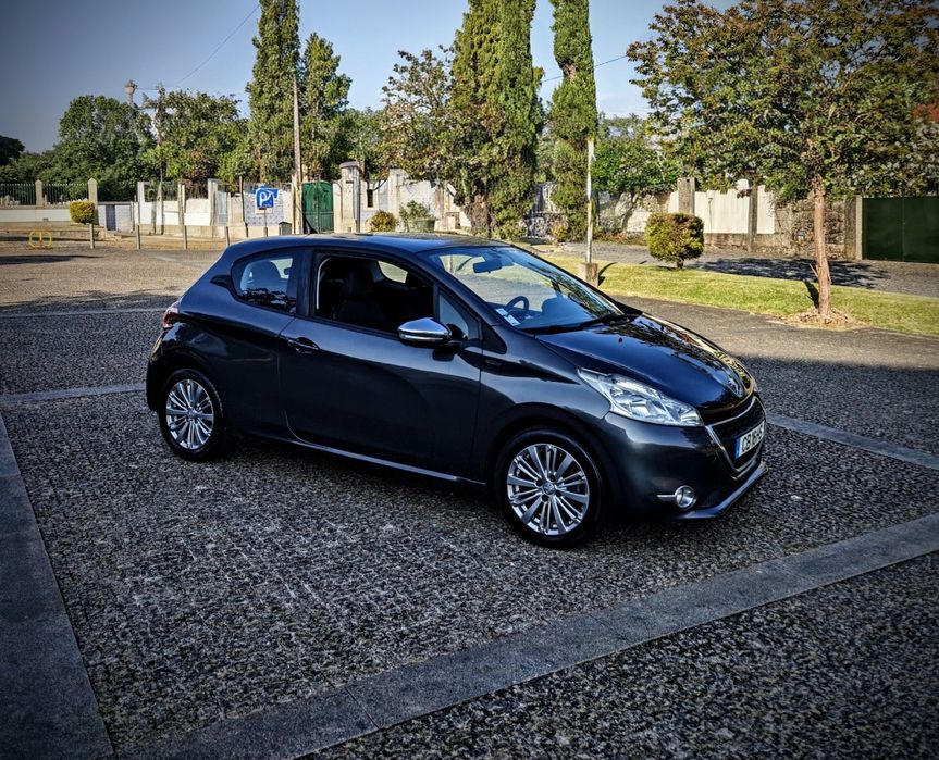 Peugeot 208 barato bom estado — photo 2
