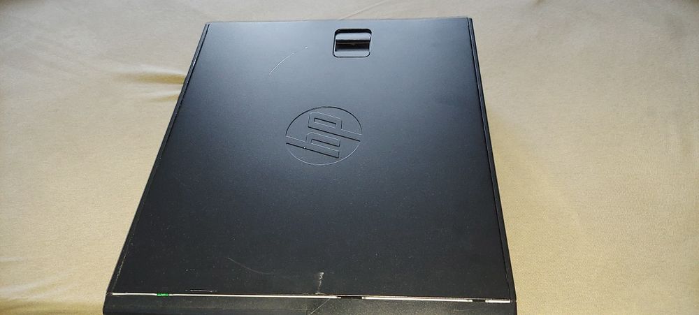 Komputer stacjonarny HP RP5800 SFF (Small Form Factor)