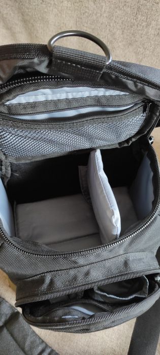 Máquina fotográfica Canon 750D com tripé