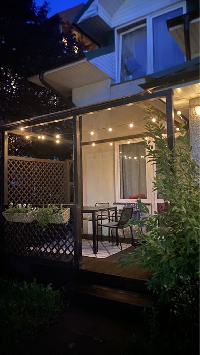 Klimatyczna kawalerka z tarasem w sercu Helu